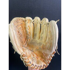 Rawling Left Handed Baseball Glove SKU 1927